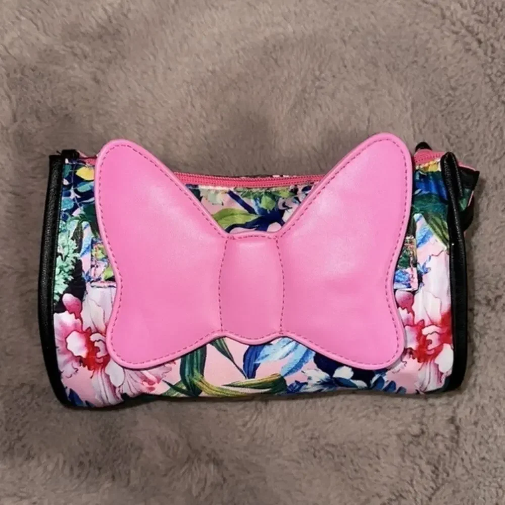 London SOHO New York - Minnie Mouse Cosmetic Bag (Clutch) with Pink Bow